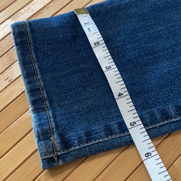 Joe’s Jeans. Honey Straight Leg. Size 28. New with tags. - Picture 7 of 9